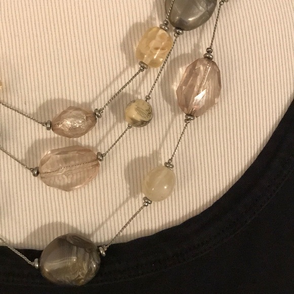 🌟HP🌟 Gorgeous Statement Necklace - Picture 4 of 4